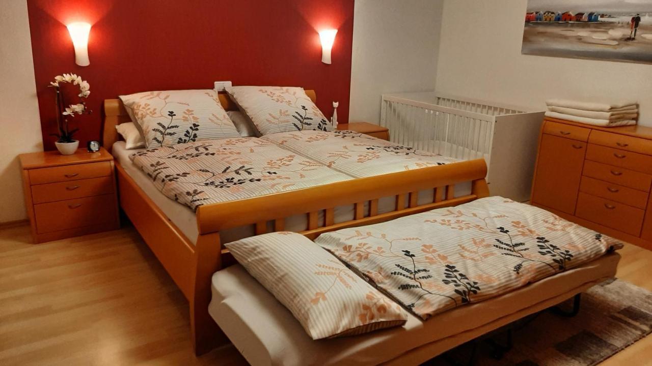 Ferienwohnung Mit Japangarten Karlstadt Exteriör bild