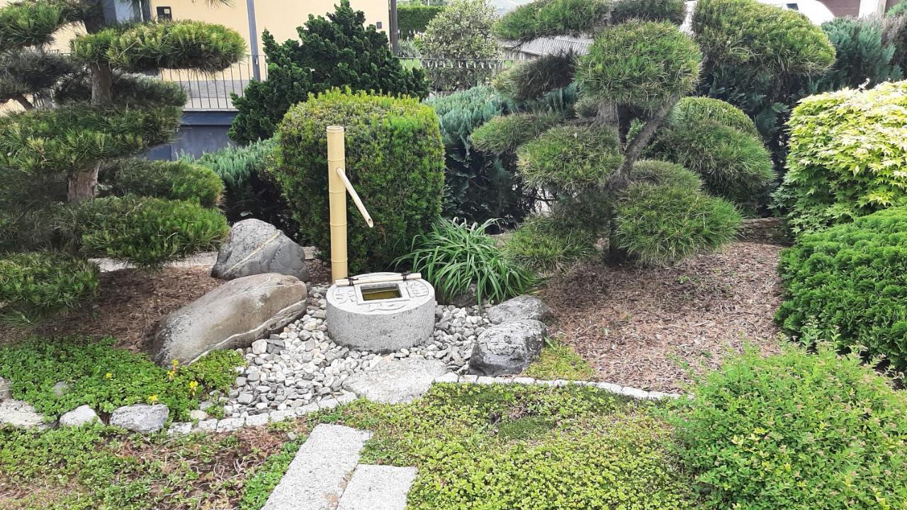 Ferienwohnung Mit Japangarten Karlstadt Exteriör bild